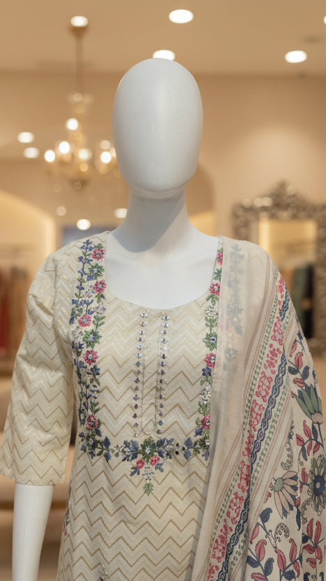 Women’s cream ethnic kurta set with printed floral dupatta full length view